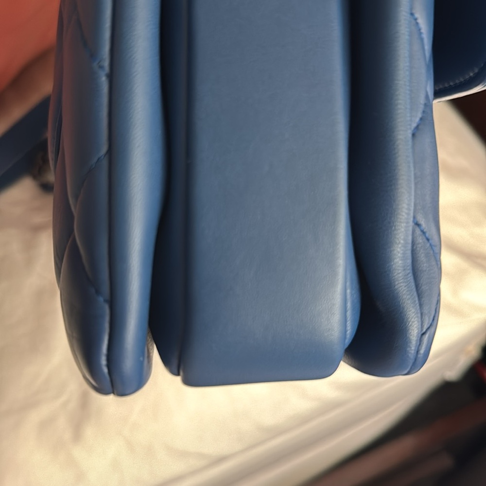 Chanel Blue Quilted Shoulder Bag with Chain Strap - Picture 10 of 17